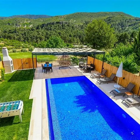 فيلة With Private Pool And Jacuzzi In Nature كاس