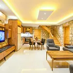 With Private Pool And Jacuzzi In Nature וילה קס