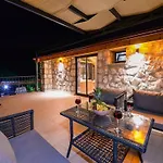 וילה With Private Pool And Jacuzzi In Nature קס