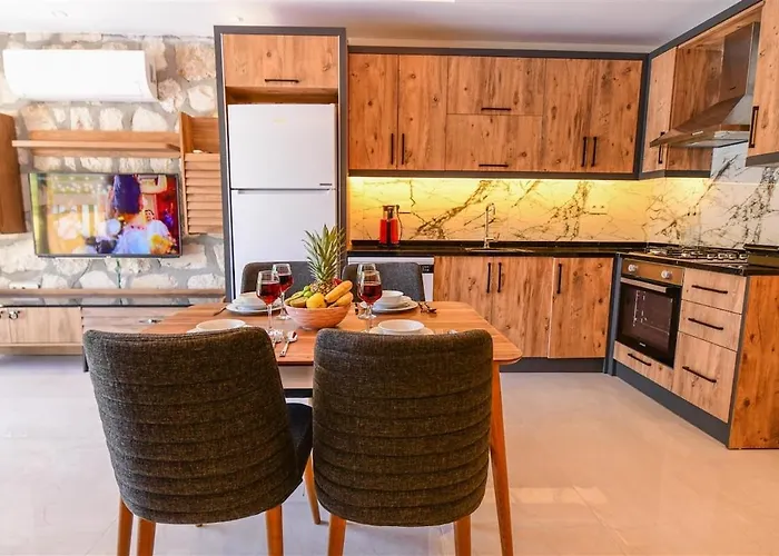 With Private Pool And Jacuzzi In Nature 别墅 *