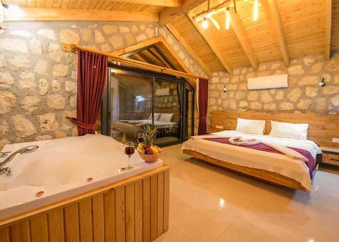 别墅 With Private Pool And Jacuzzi In Nature