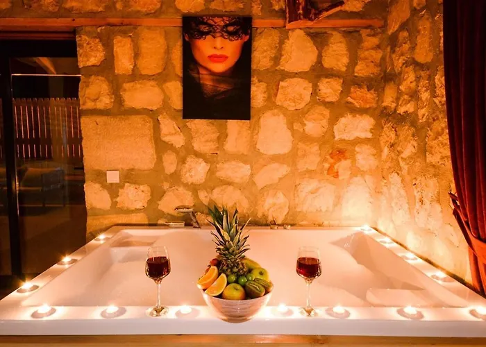 别墅 With Private Pool And Jacuzzi In Nature *