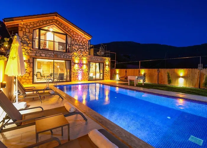 别墅 With Private Pool And Jacuzzi In Nature